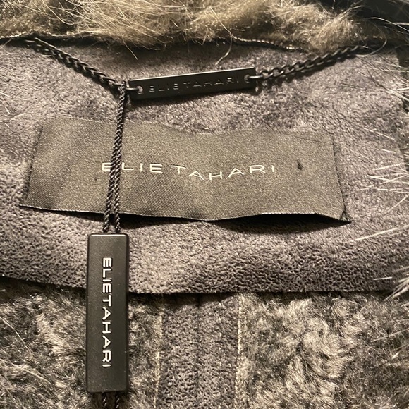 NWT ELIE TAHARI GORGEOUS FAUX FUR COAT - Picture 10 of 11